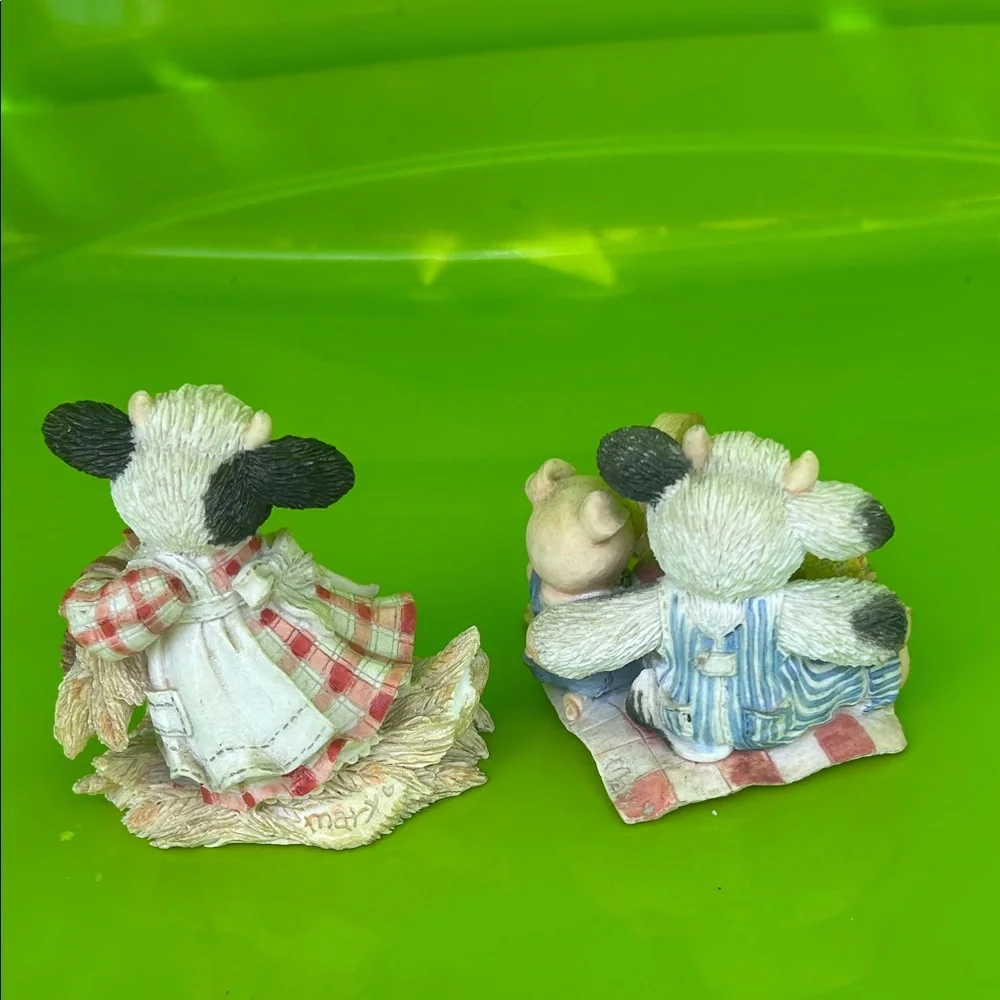 Adorable Vintage Enesco Cow Figurine Set - Black and White